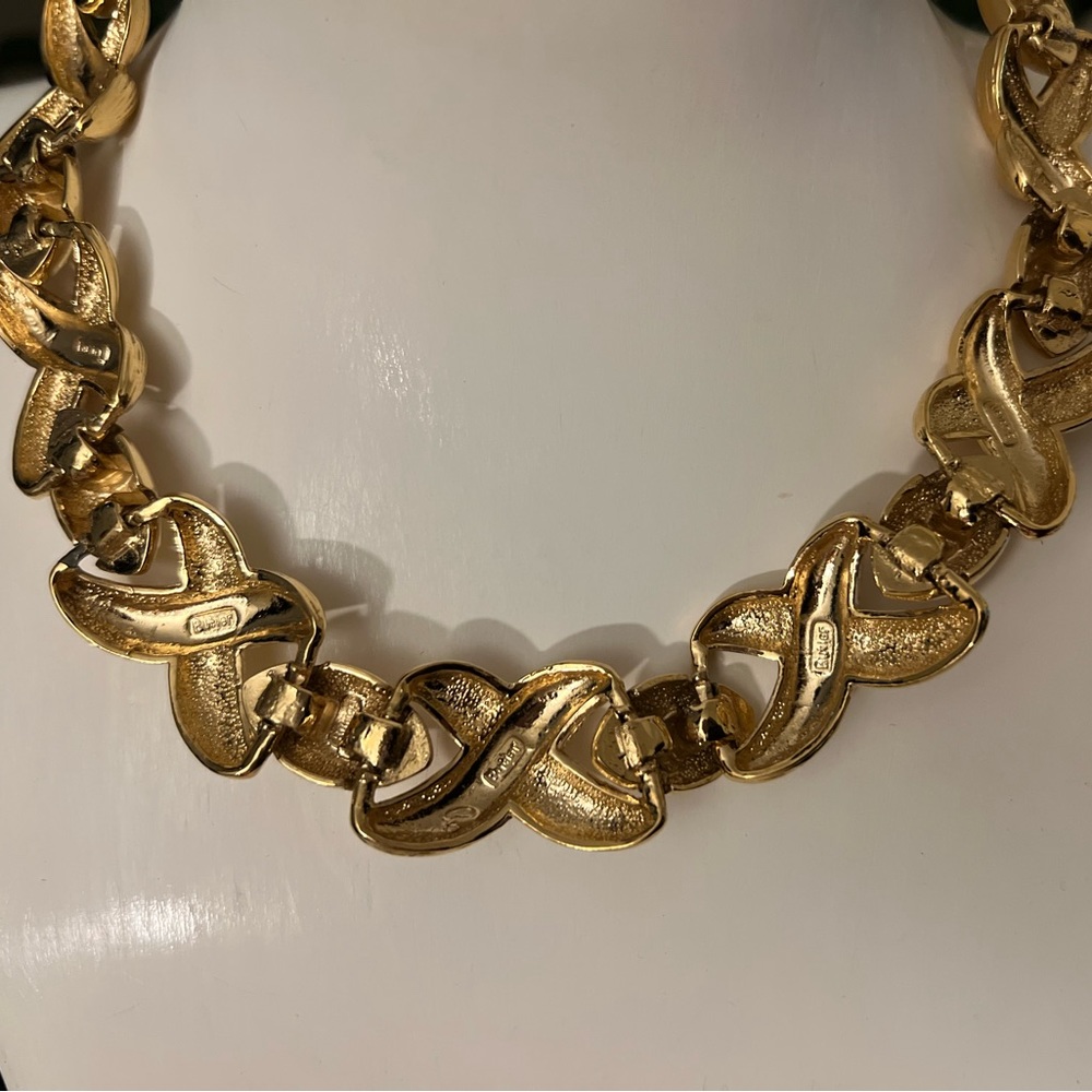 ✔Butler 5th Avenue Collection Polished Brushed Gold X’s and O’s Choker Necklace - Picture 5 of 7